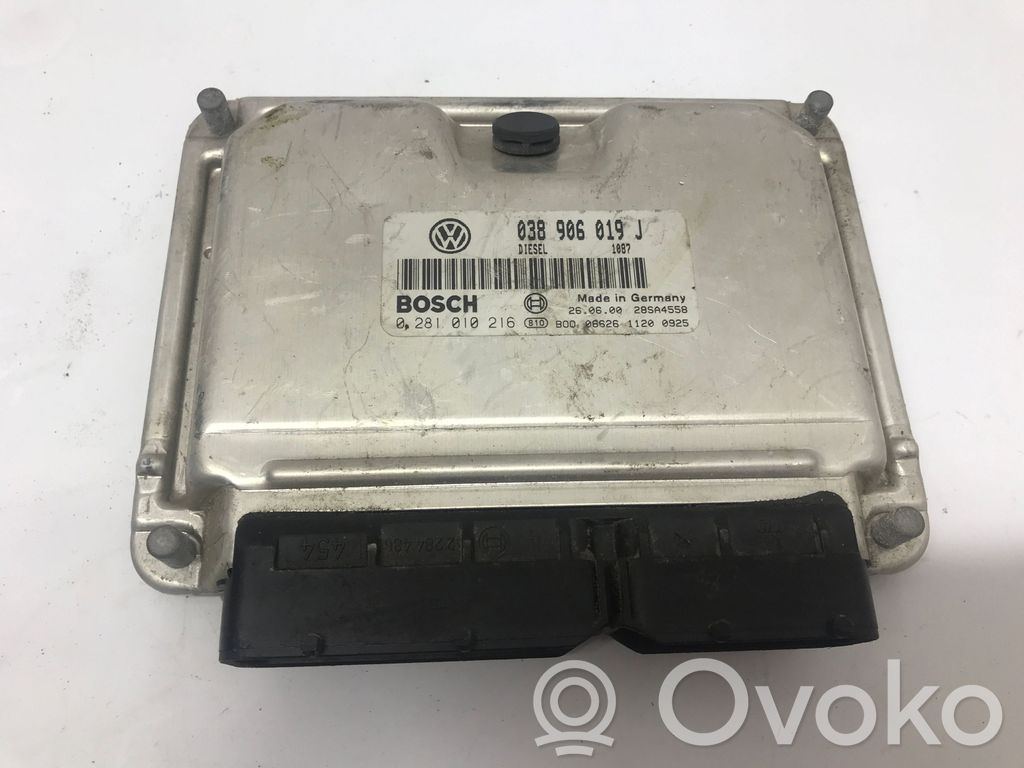 Volkswagen PASSAT B5.5 Engine control unit/module 
