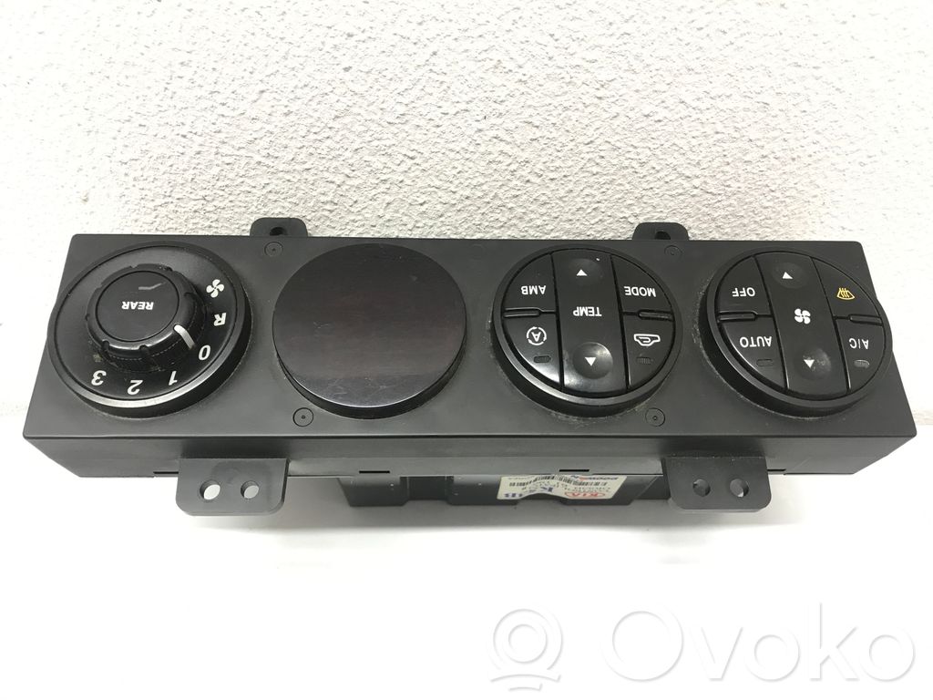 KIA Carnival Climate control unit 