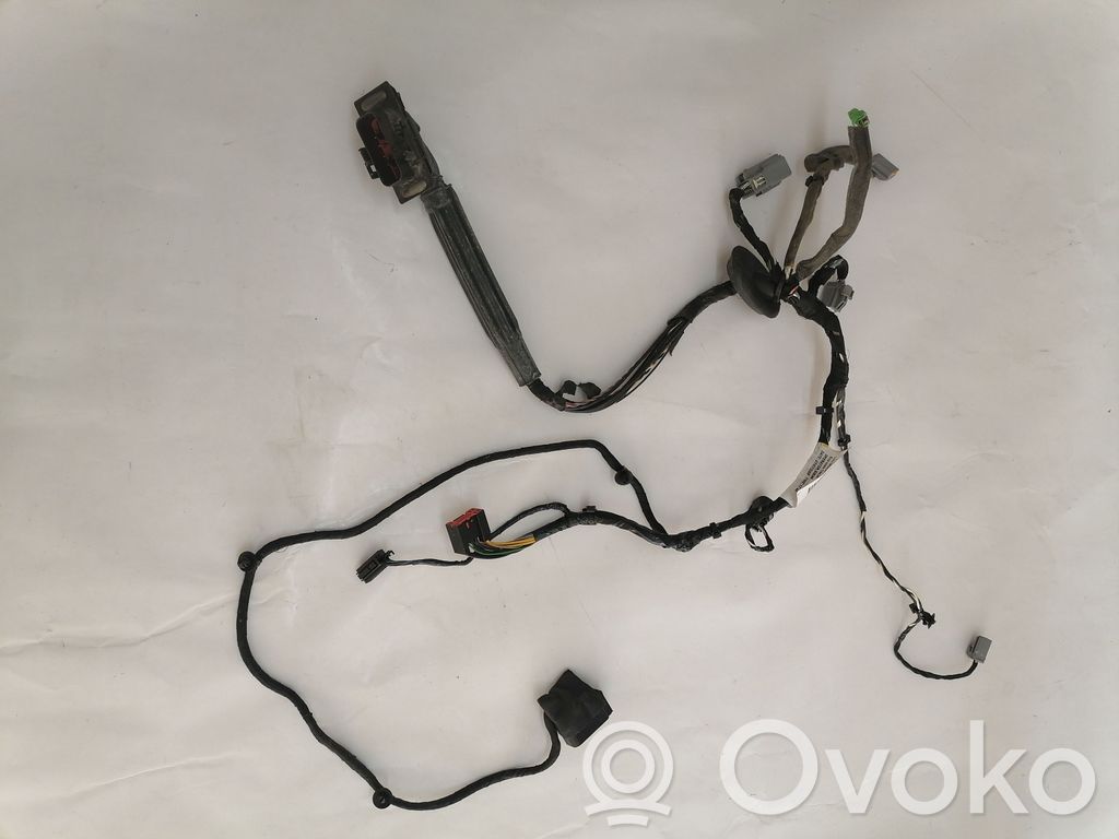 Volvo C70 Priekšējo durvju vadu instalācija 