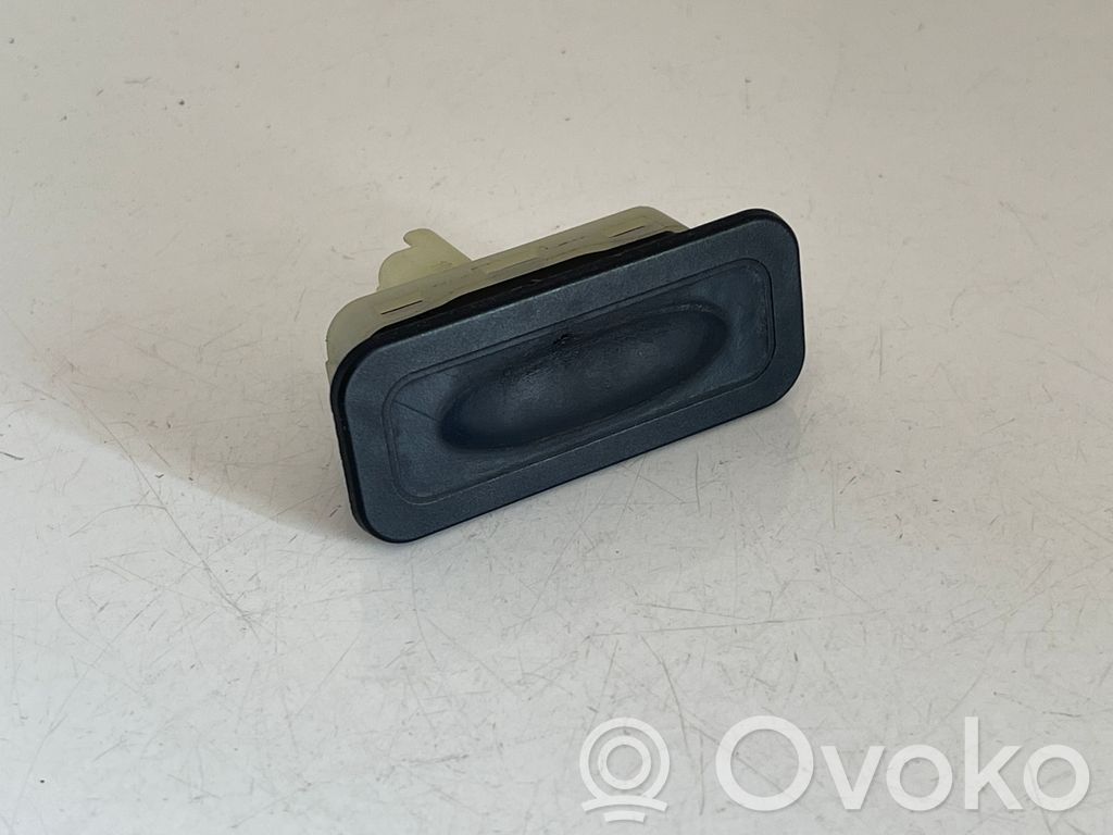Renault Clio III Tailgate/trunk/boot exterior handle 