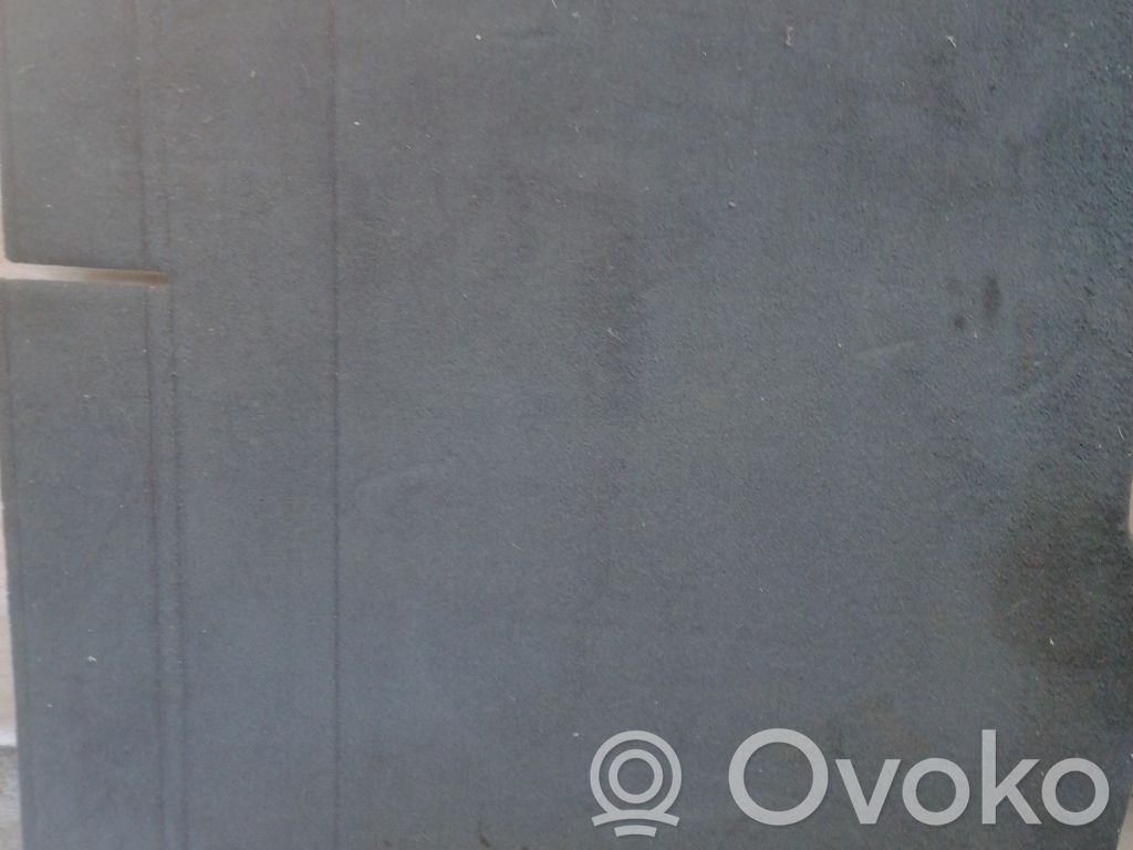 Volvo V50 Bagažinės grindys 
