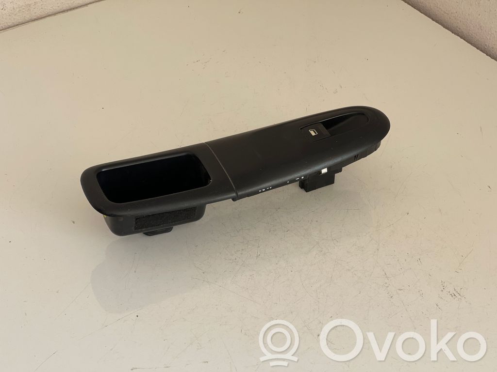 Peugeot 406 Electric window control switch 