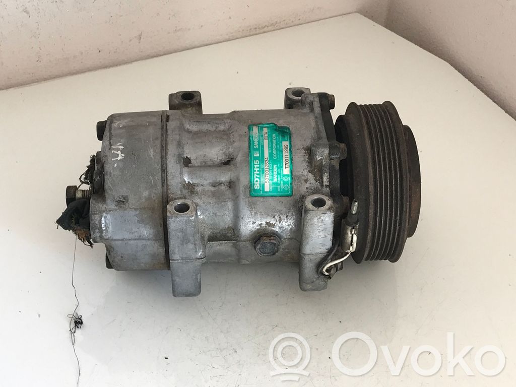 Renault Scenic I Air conditioning (A/C) compressor (pump) 