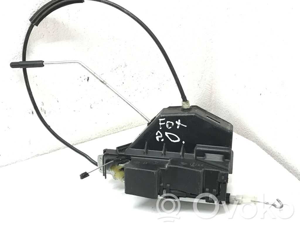 Volkswagen Fox Cerradura de puerta delantera 
