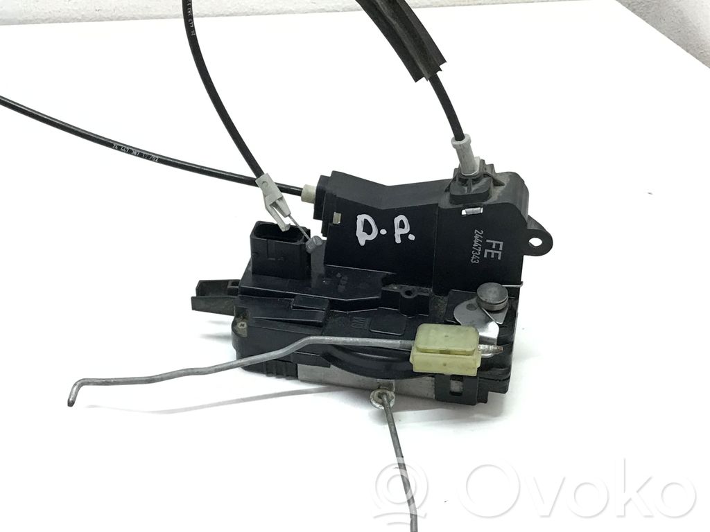 Opel Vectra C Zamek drzwi przednich 