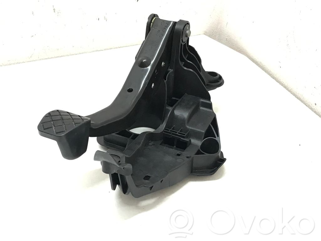 Volkswagen Polo V 6R Brake pedal 