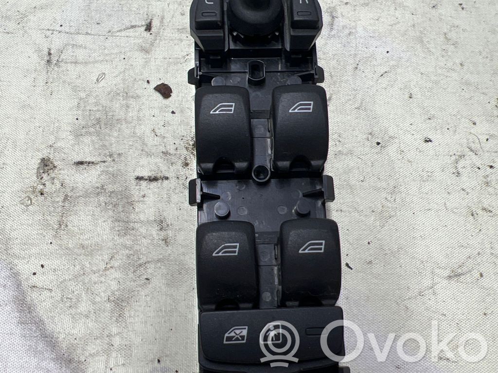 Volvo XC70 Electric window control switch 