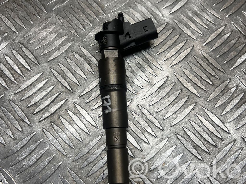 BMW 5 E60 E61 Fuel injector 