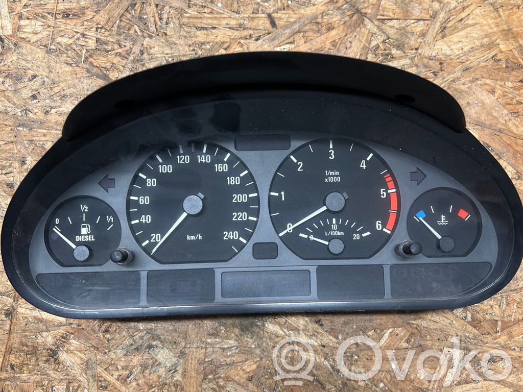 BMW 3 E46 Spidometras (prietaisų skydelis) 