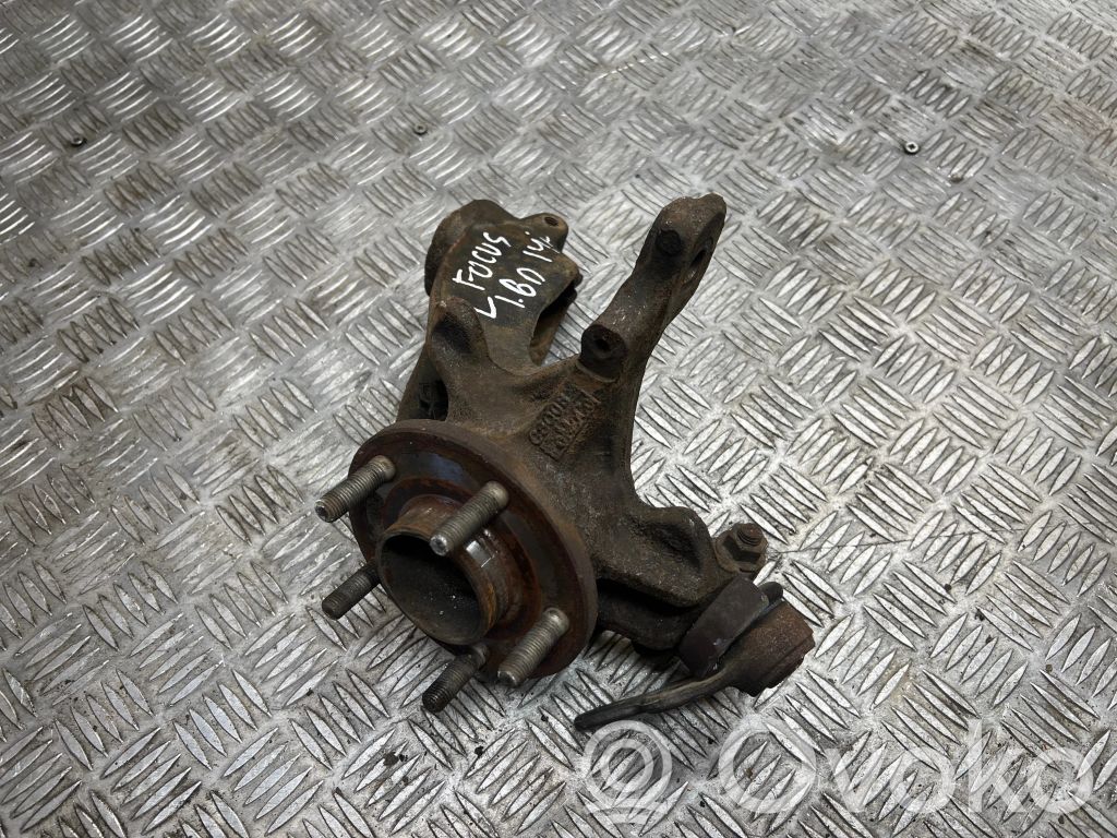 Front wheel hub