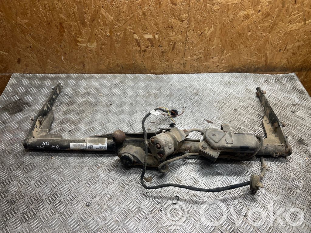 Volkswagen PASSAT B7 Hak holowniczy / Komplet 