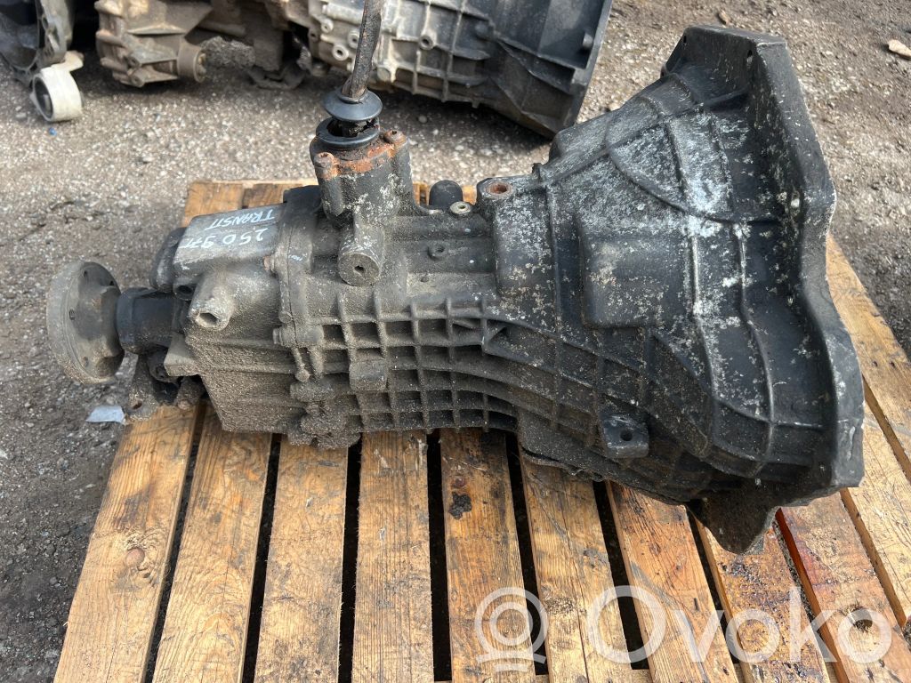 Manual 5 speed gearbox