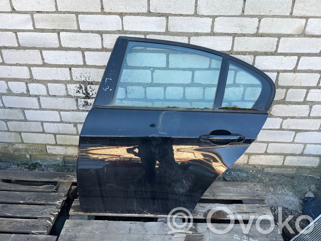 Rear door