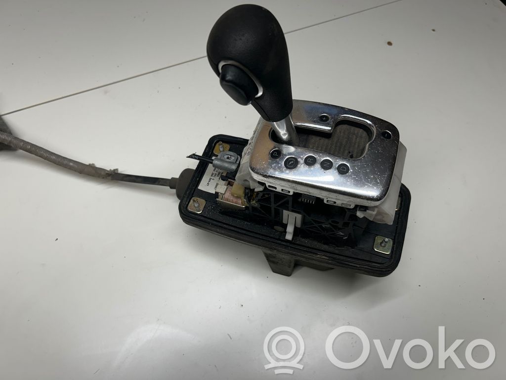 Audi A4 S4 B6 8E 8H Lewarek zmiany biegów / górny 