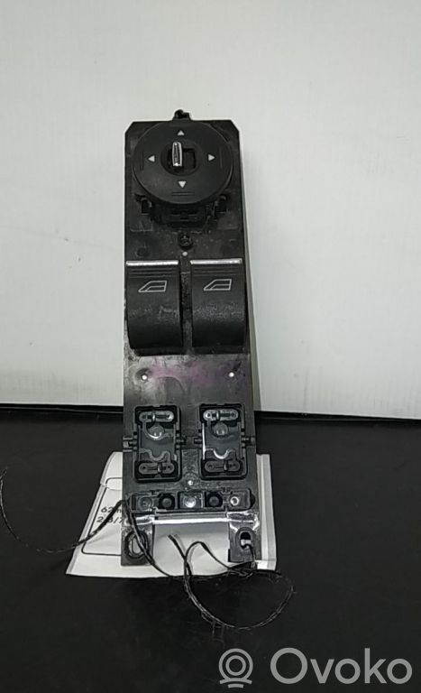 Interruptor del elevalunas eléctrico   C1BT14A132AA,3S010094017