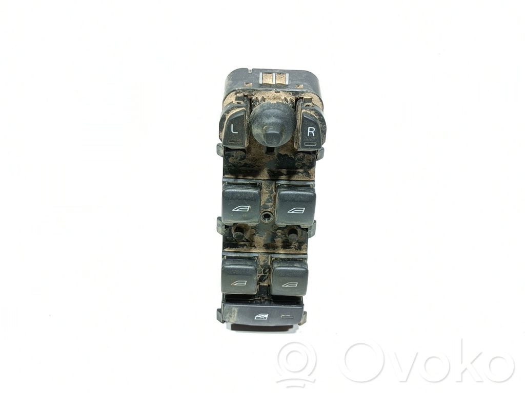 Electric window control switch   31453232