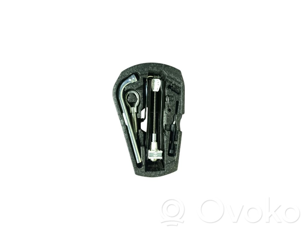 Volkswagen Polo V 6R Tool set 