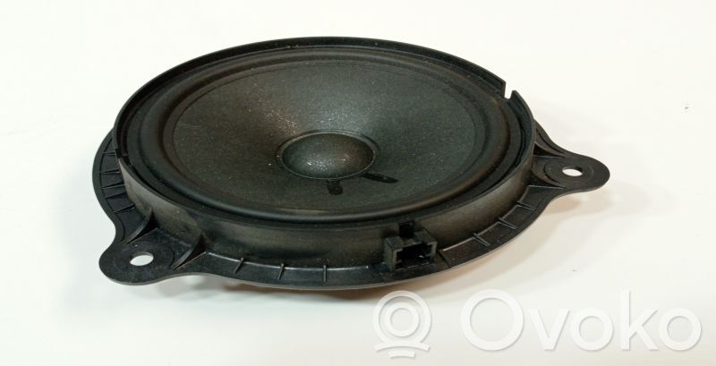 Panel speaker