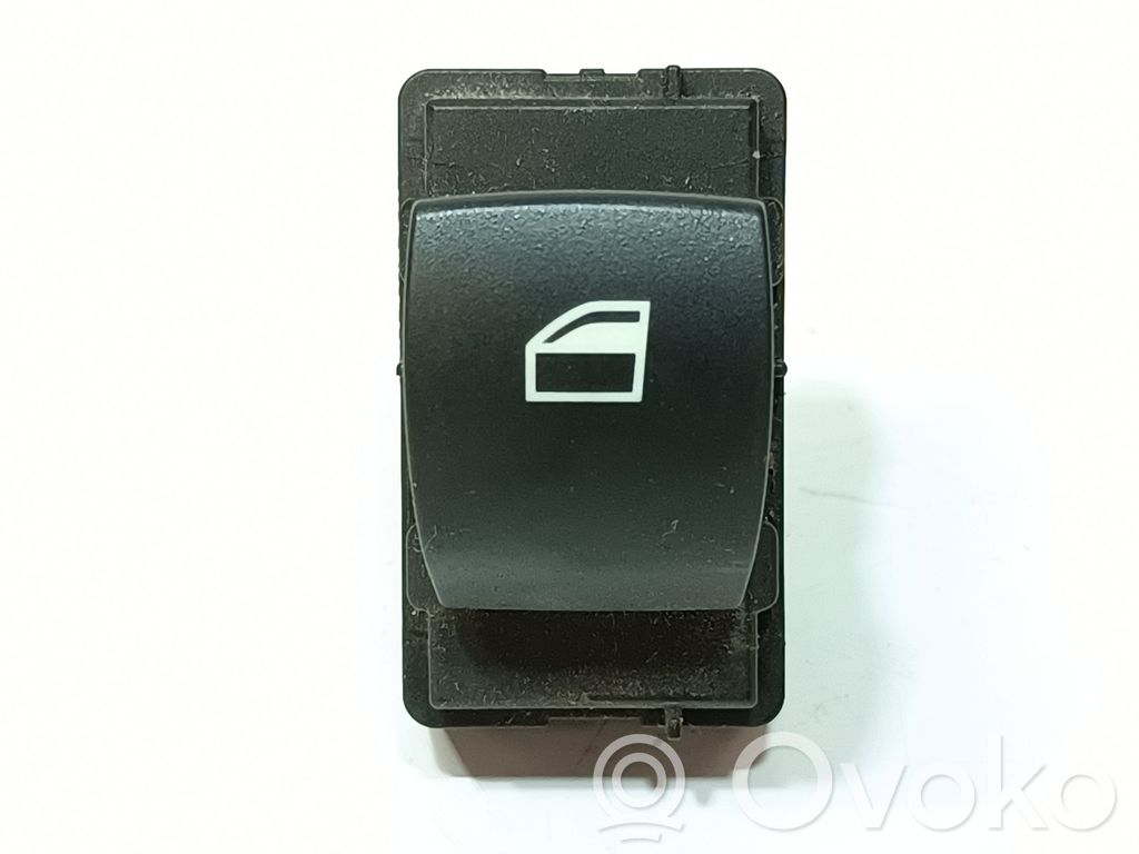 Electric window control switch   159399491740A,3448654