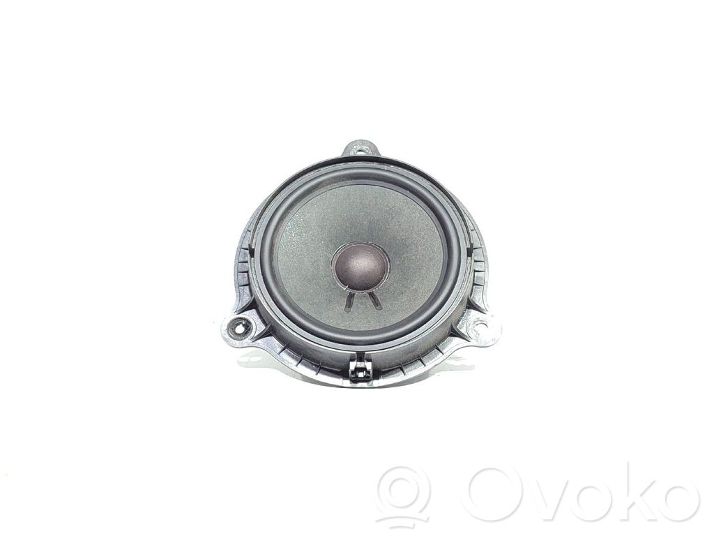 Panel speaker