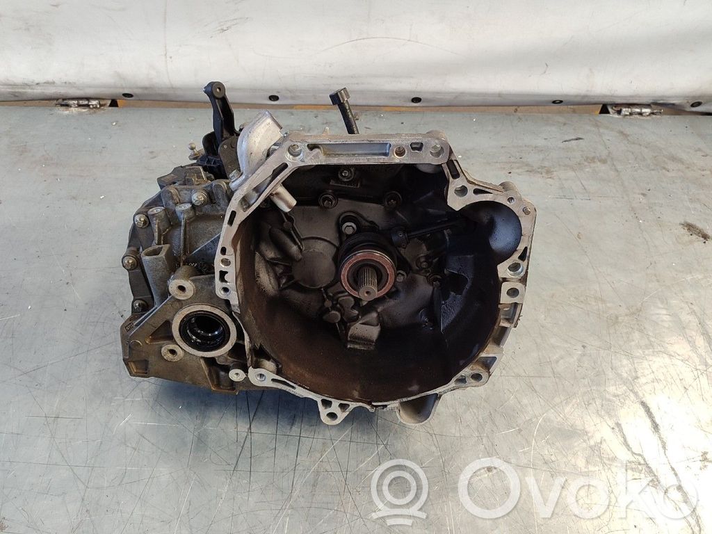Nissan Micra K14 Scatola del cambio manuale a 5 velocità 