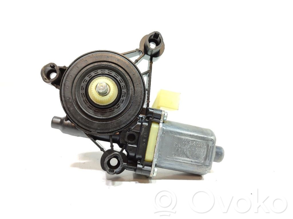Fensterhebermotor Tür vorne   5Q0959802B,0130822716