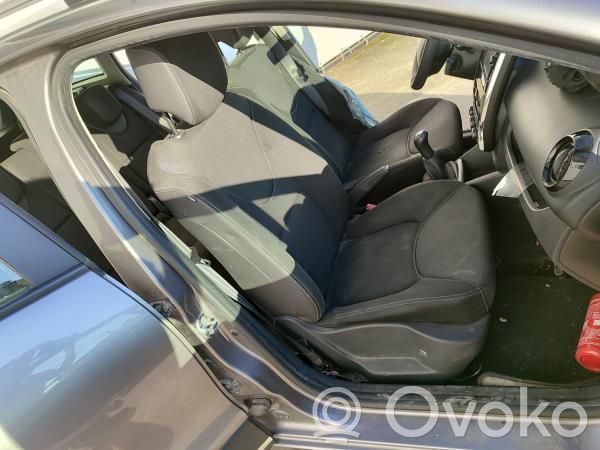 Asiento delantero del pasajero