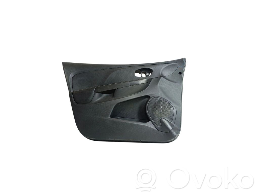 Renault Clio IV Etuoven verhoilu