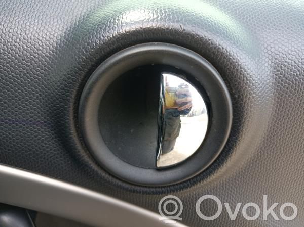 Manecilla interna puerta trasera