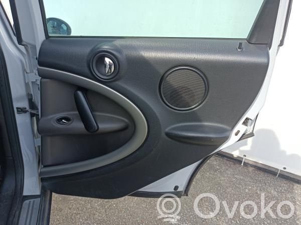 Mini Cooper Countryman R60 Takaoven verhoilu