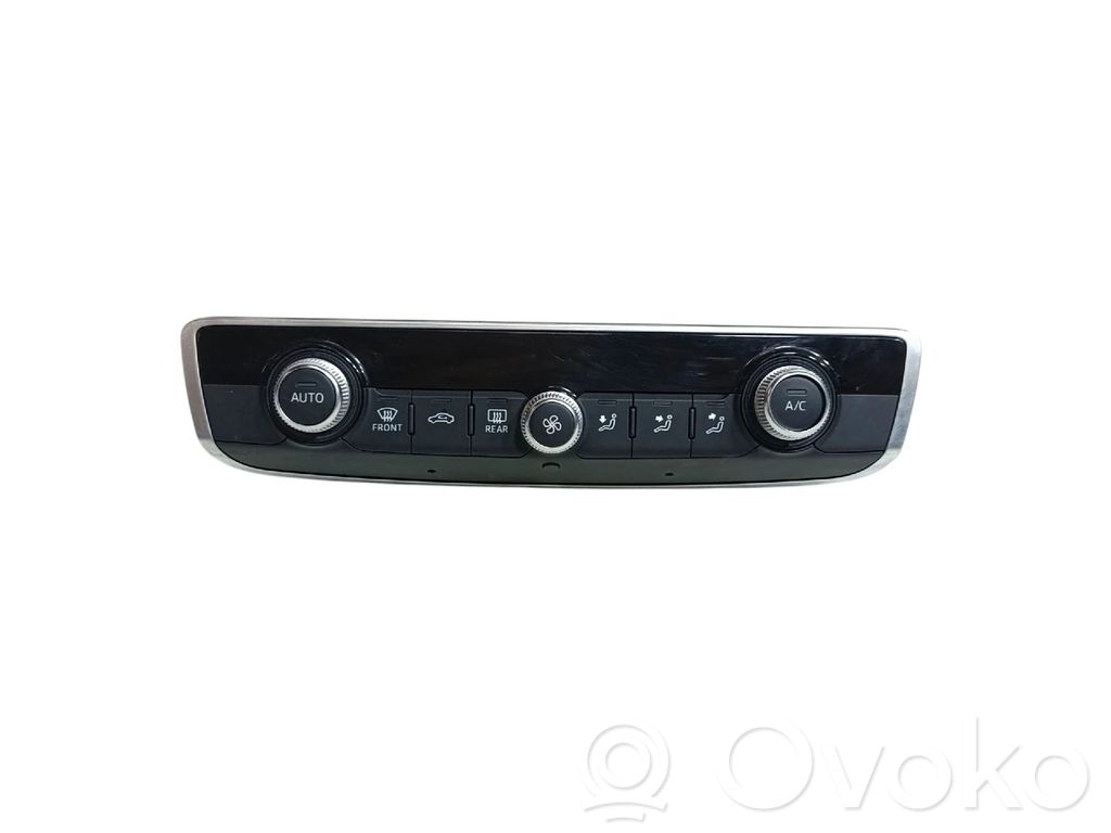 Air conditioning (A/C) switch   8V0820043