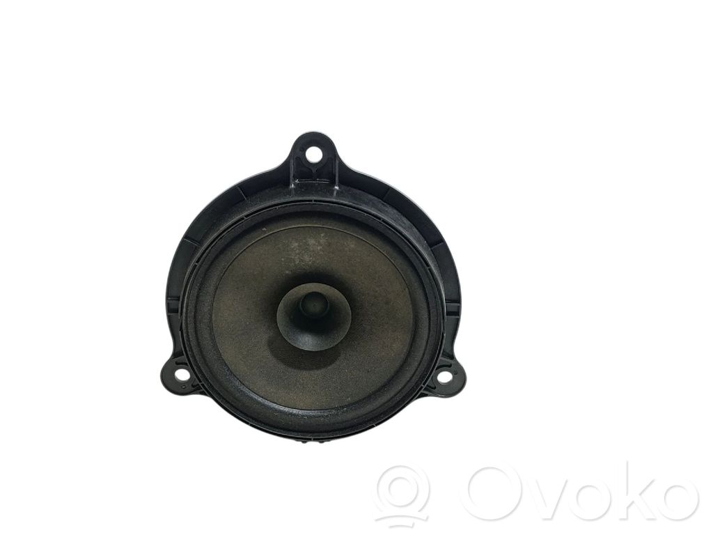 Renault Captur Panel speaker 