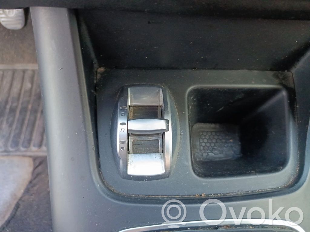 Multifunctional control switch/knob