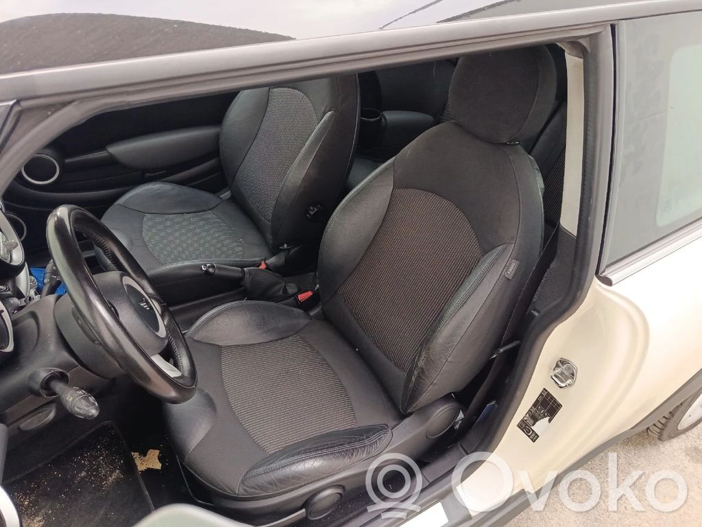 Mini One - Cooper Clubman R55 Kuljettajan istuin 