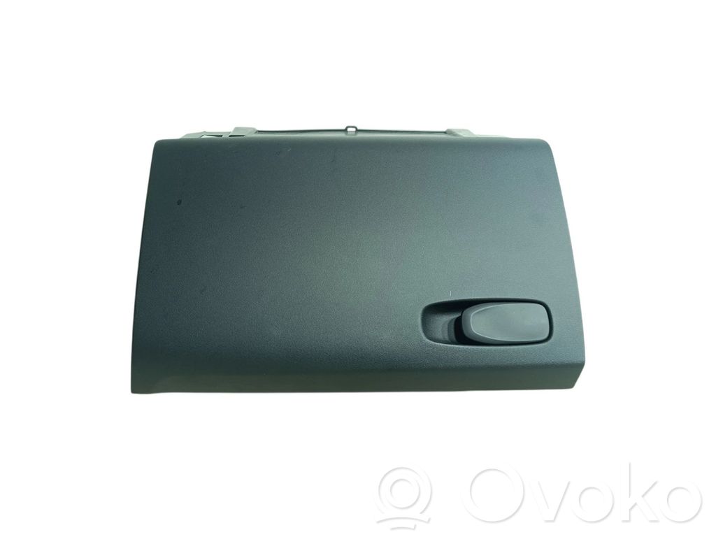 Glove box   1285503,8632803