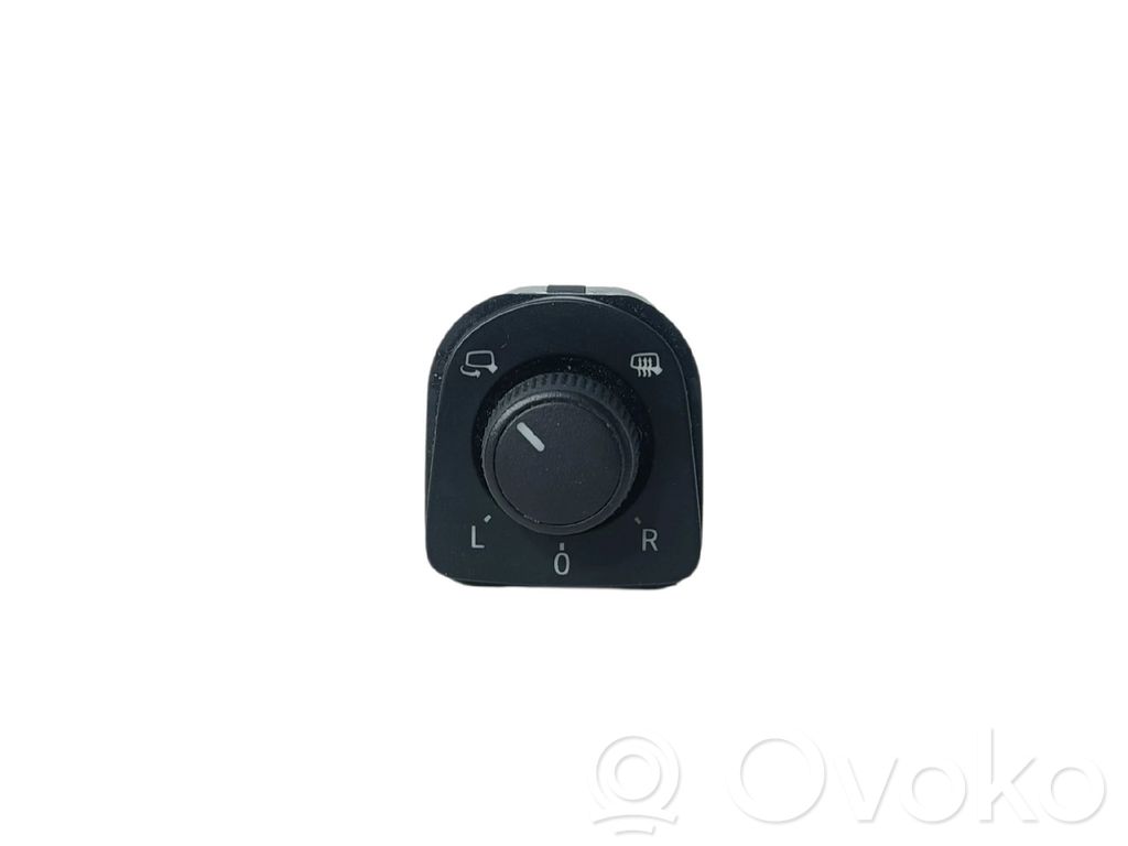 Wing mirror switch   5F0959565