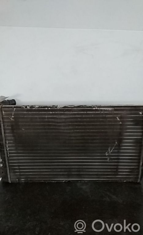 Volkswagen Polo IV 9N3 Radiatore di raffreddamento 