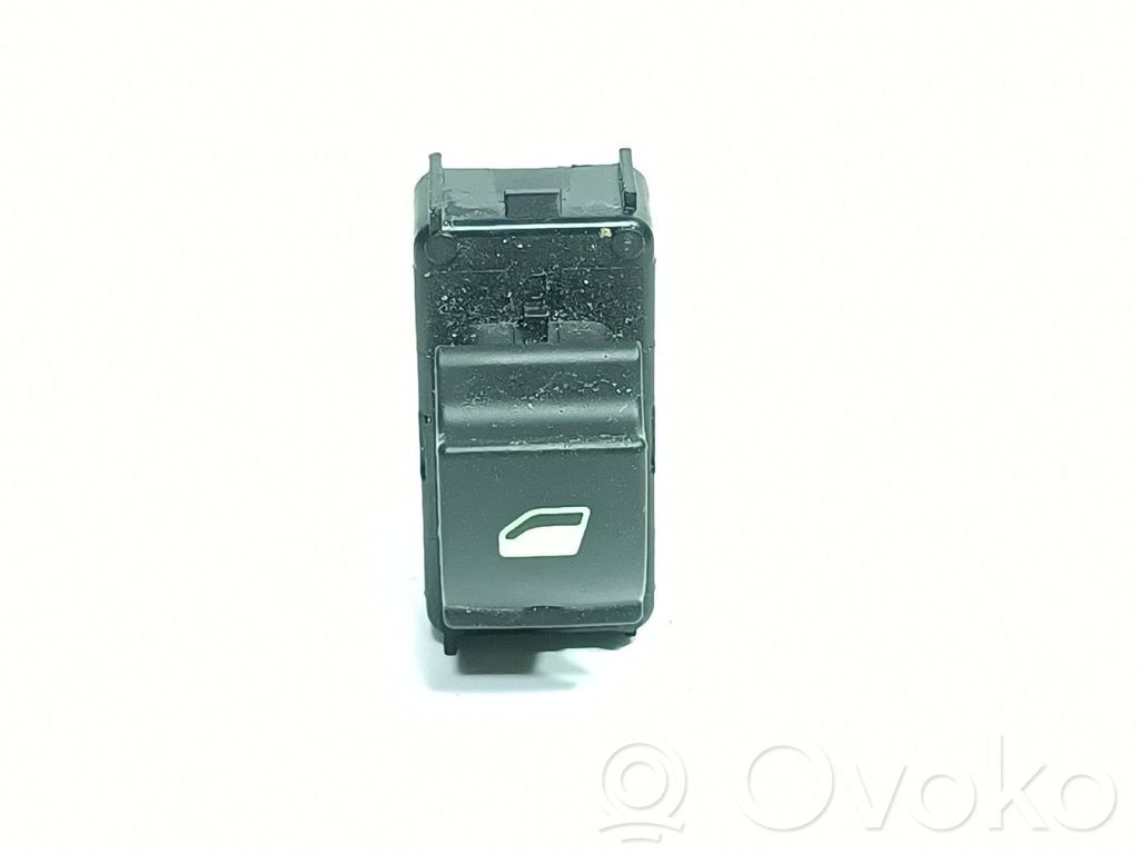 Peugeot 208 II Electric window control switch 