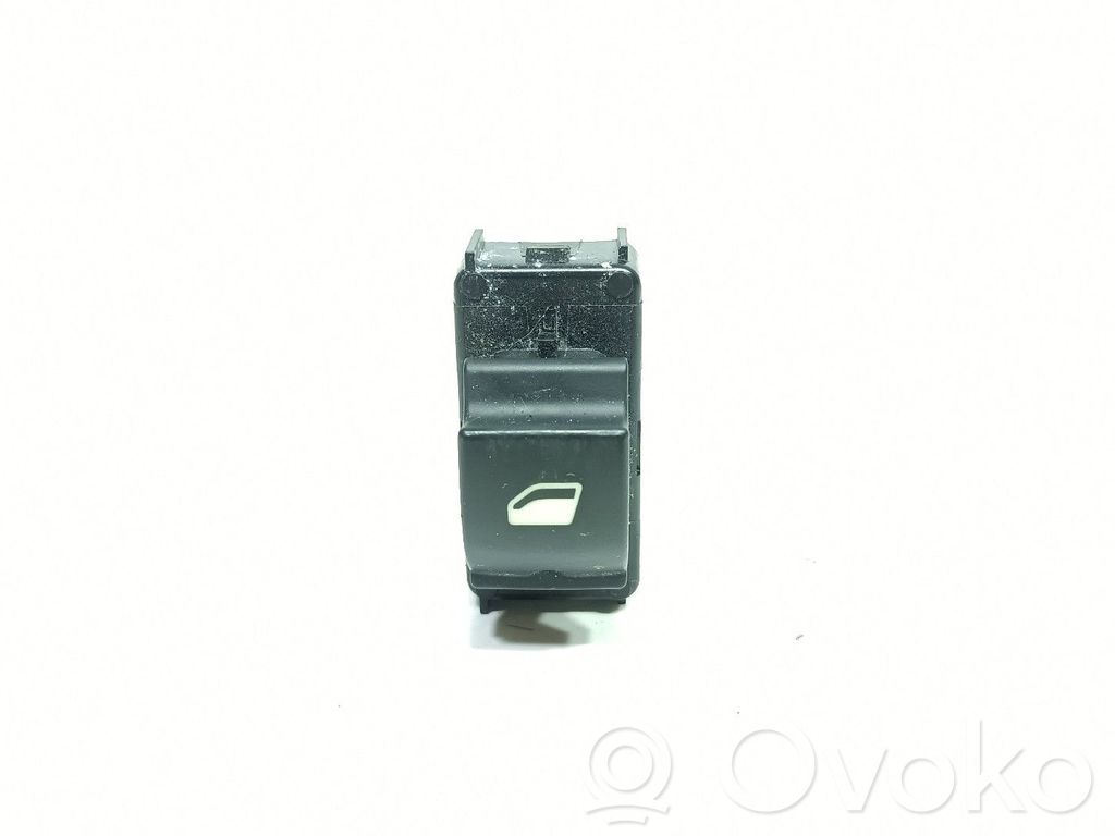 Peugeot 208 II Electric window control switch 