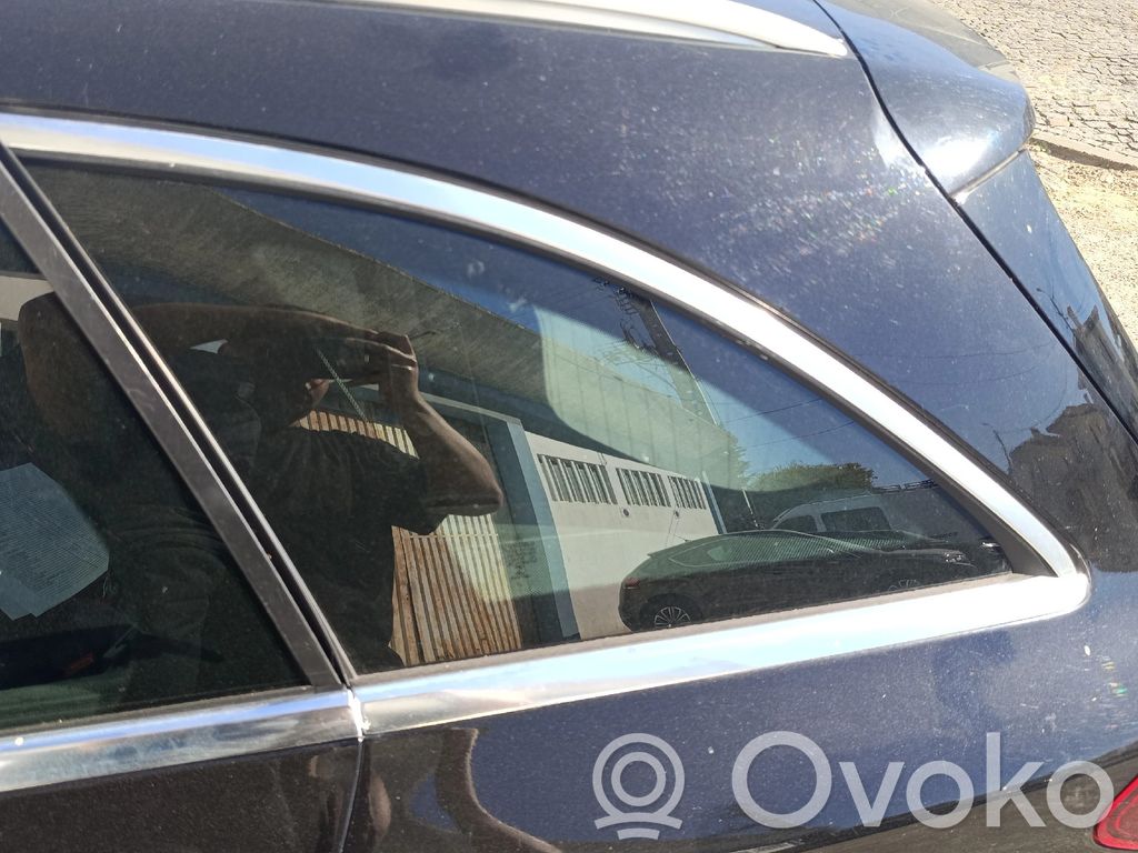 Mercedes-Benz C W205 Vidrio lateral trasero