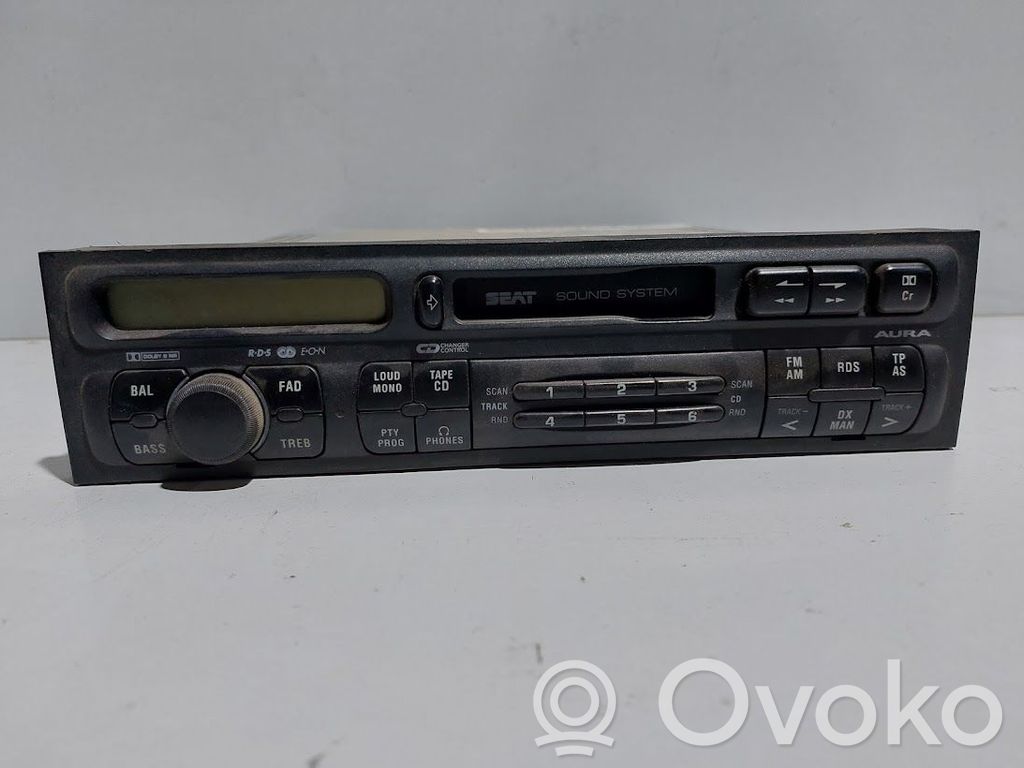 Seat Toledo II (1M) Panel / Radioodtwarzacz CD/DVD/GPS 