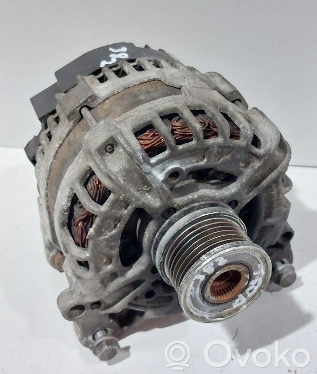 Audi A5 8T 8F Ģenerators 
