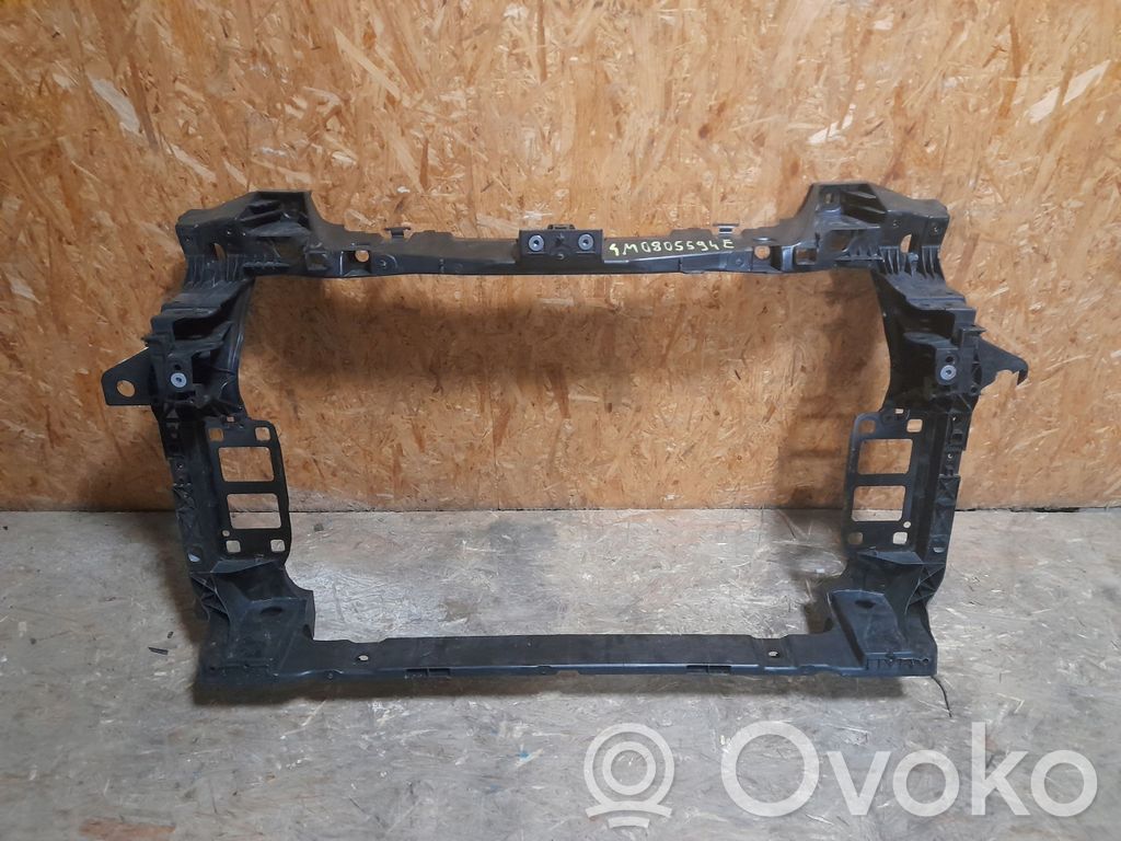 Audi Q8 Radiatoru panelis 