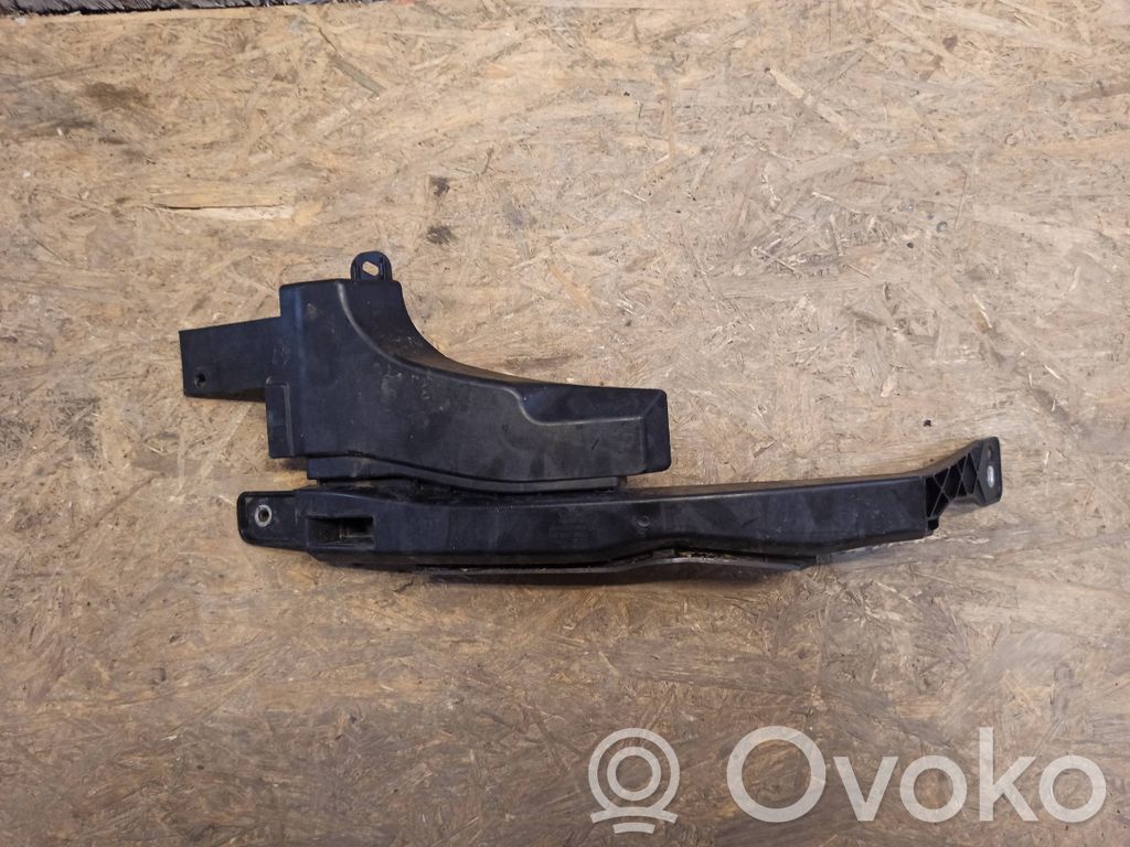 Opel Insignia B Halterung Scheinwerfer 