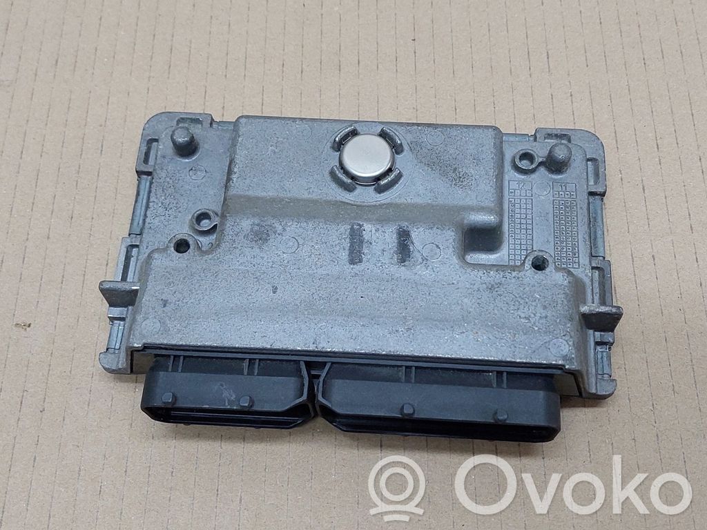 Skoda Fabia Mk2 (5J) Engine control unit/module 