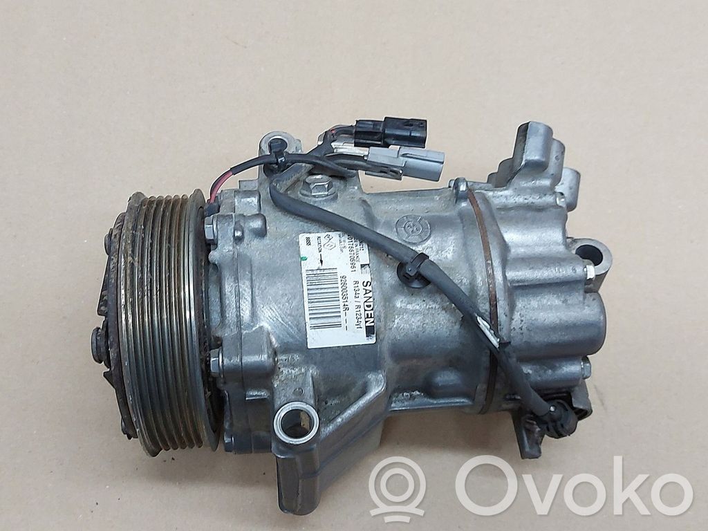Renault Clio III Air conditioning (A/C) compressor (pump) 