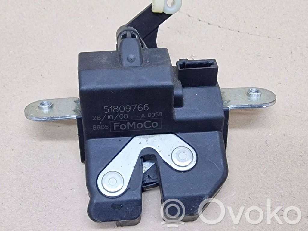 Tailgate lock latch   51809766