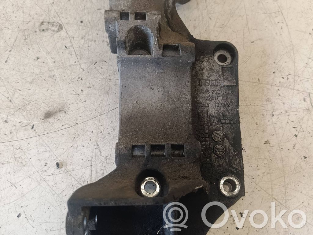 Volkswagen Sharan Generator/alternator bracket 