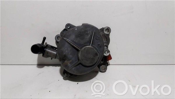 Renault Megane II Vacuum pump 