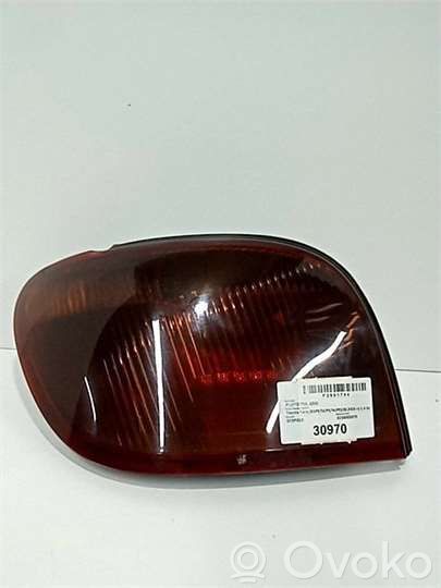 Toyota Yaris Takavalon polttimo 
